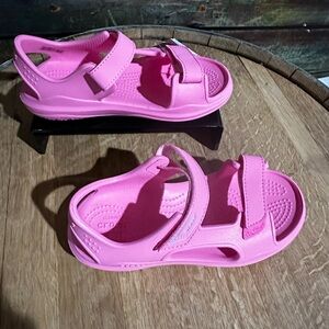 🌸 Crocs Swiftwater Expedition Sandals – Kids Size 1 🌸